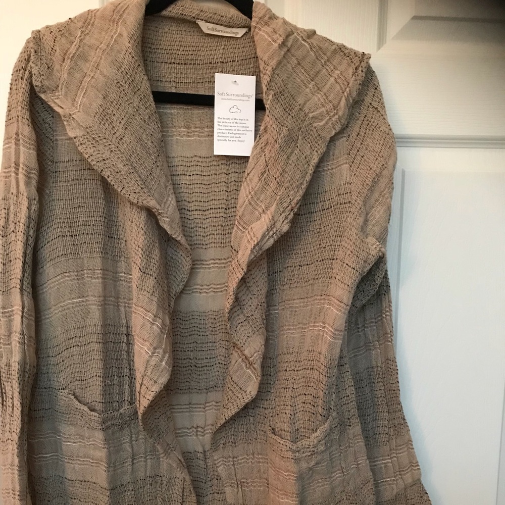 Lightweight sweater